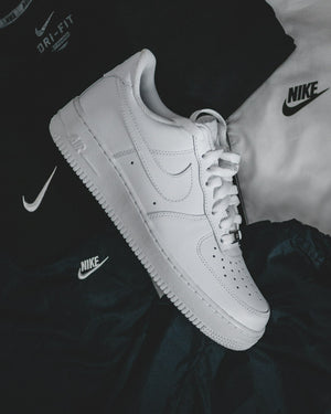 White leather sneaker