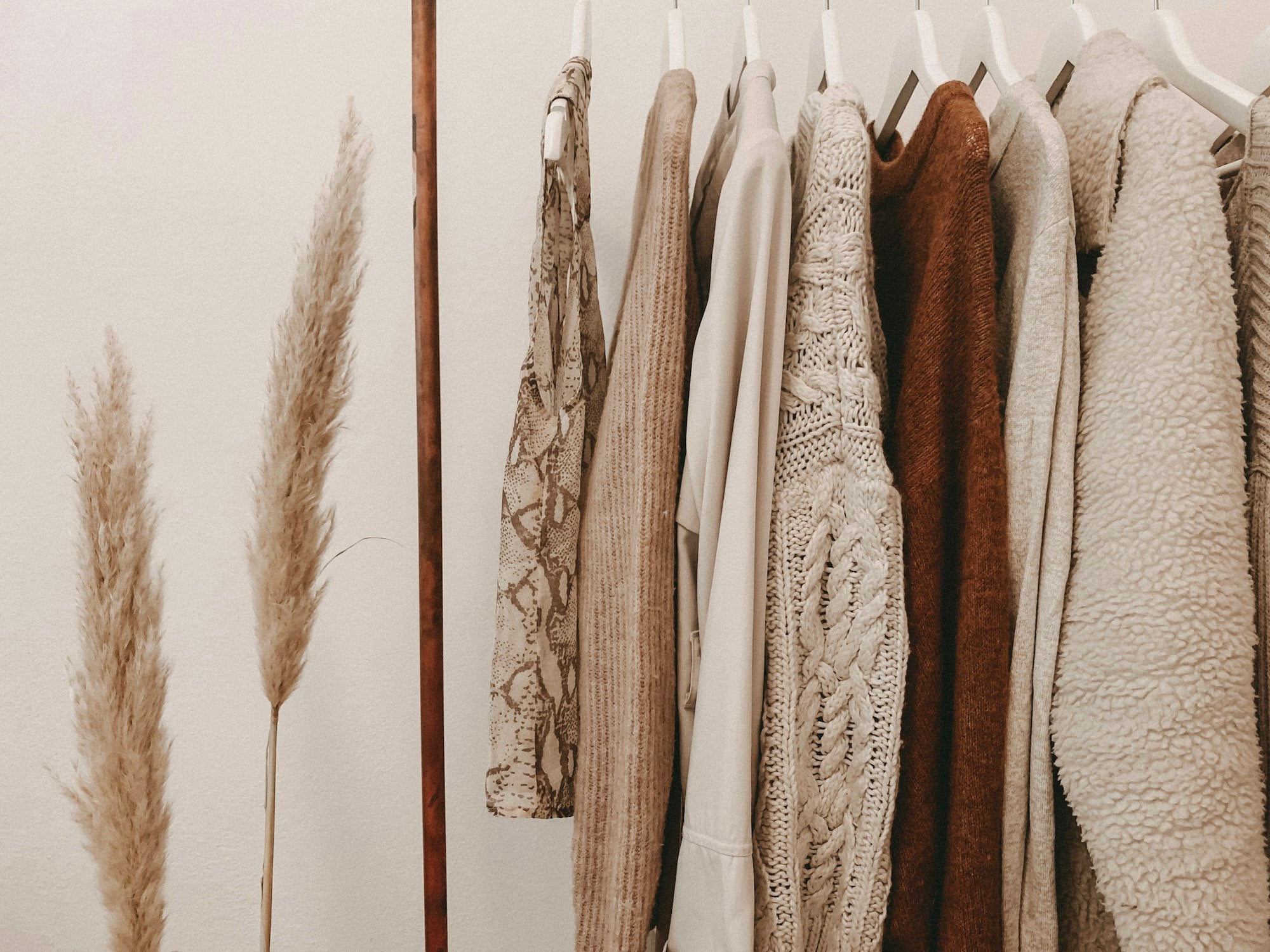 sfhero coat rail neutral
