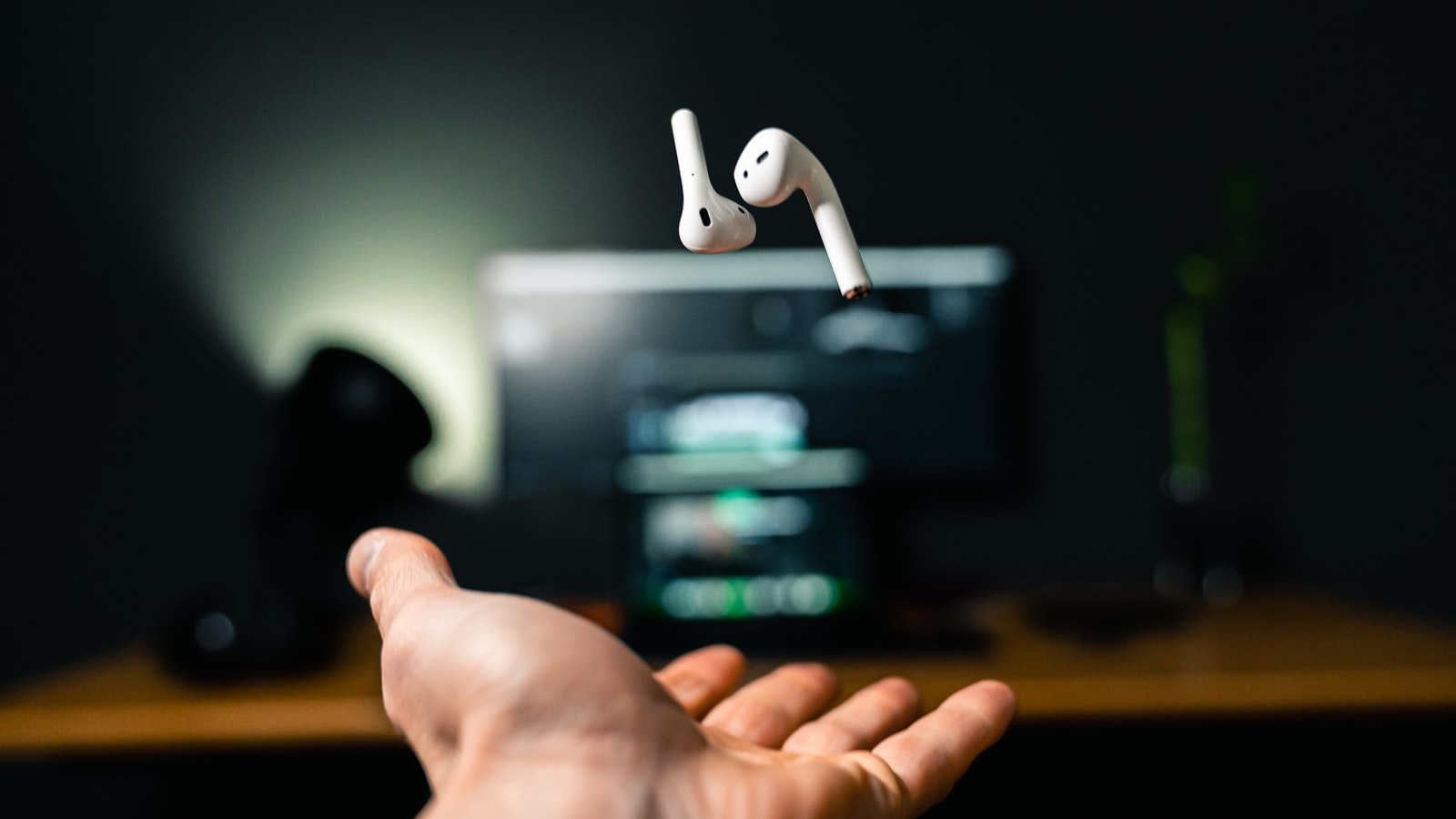 Pocket wireless earbuds