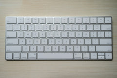 Low profile wireless keyboard