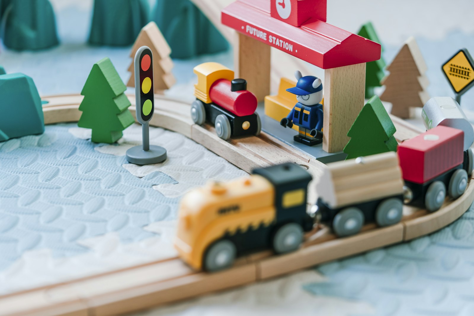 Wooden railway starter set